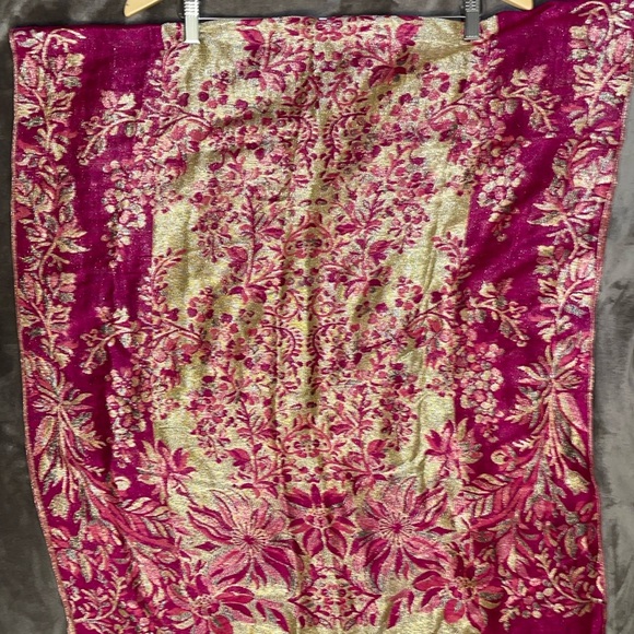 Fuschia and Gold Silk Blend Pashmina Scarf - Picture 2 of 6